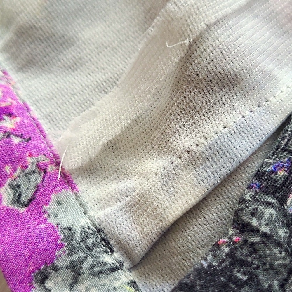 Colorful Abstract Print Pants - Picture 8 of 9